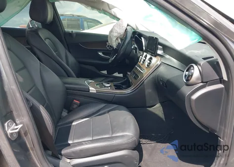 2019 Mercedes-Benz C 300 from USA, damaged, VIN 55SWF8DB2KU316568